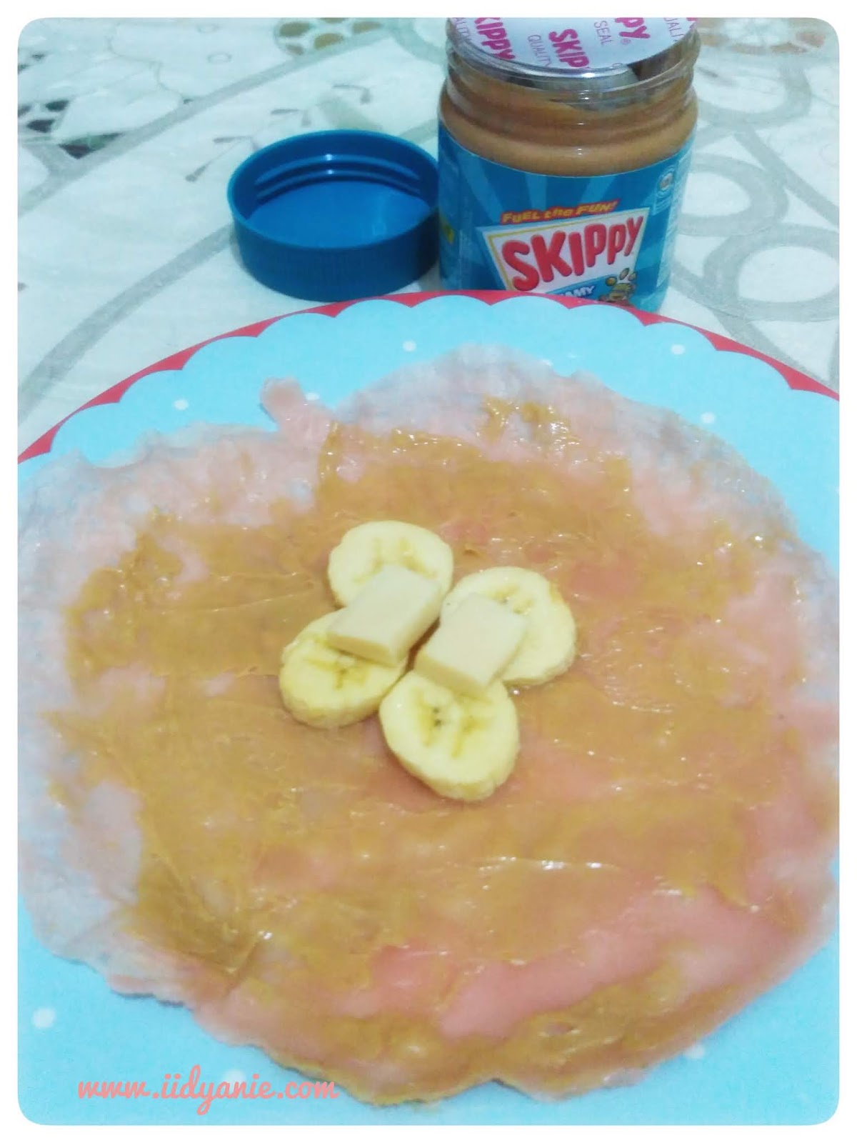 resep sederhana dadar gulung isi pisang keju skippy enak
