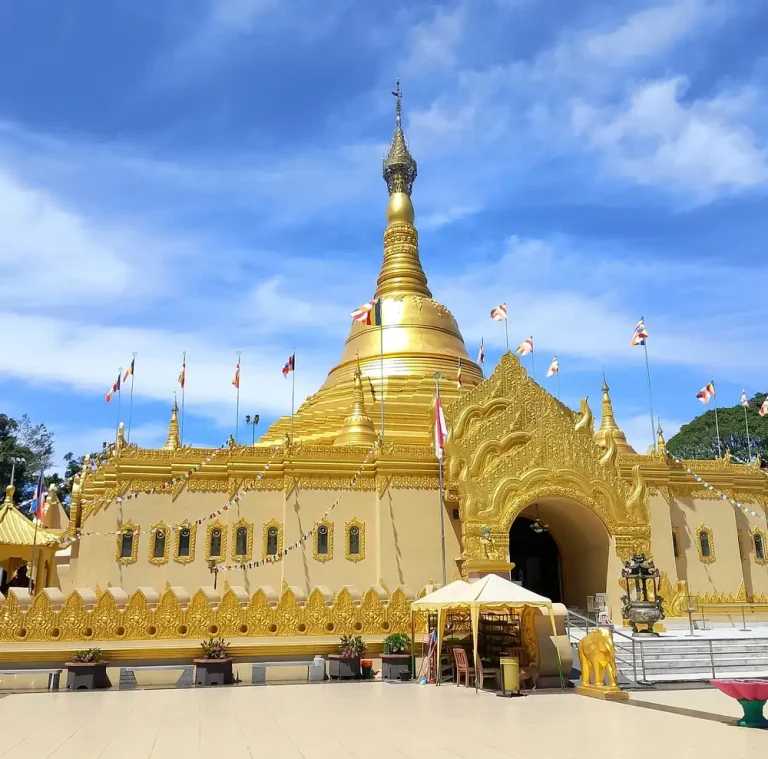 Taman Lumbini Brastagi